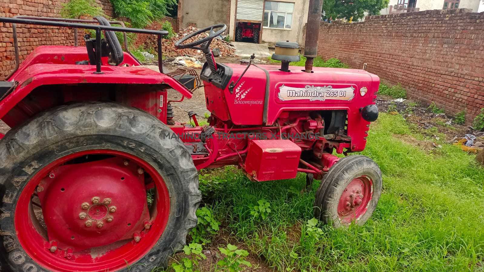 2011 Mahindra 265 DI-4
