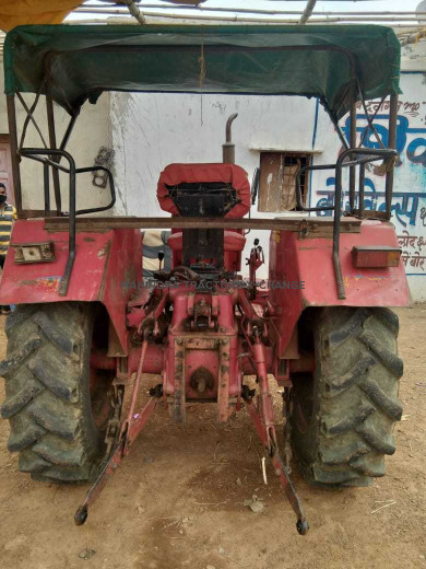 2011 Mahindra 475 DI-4