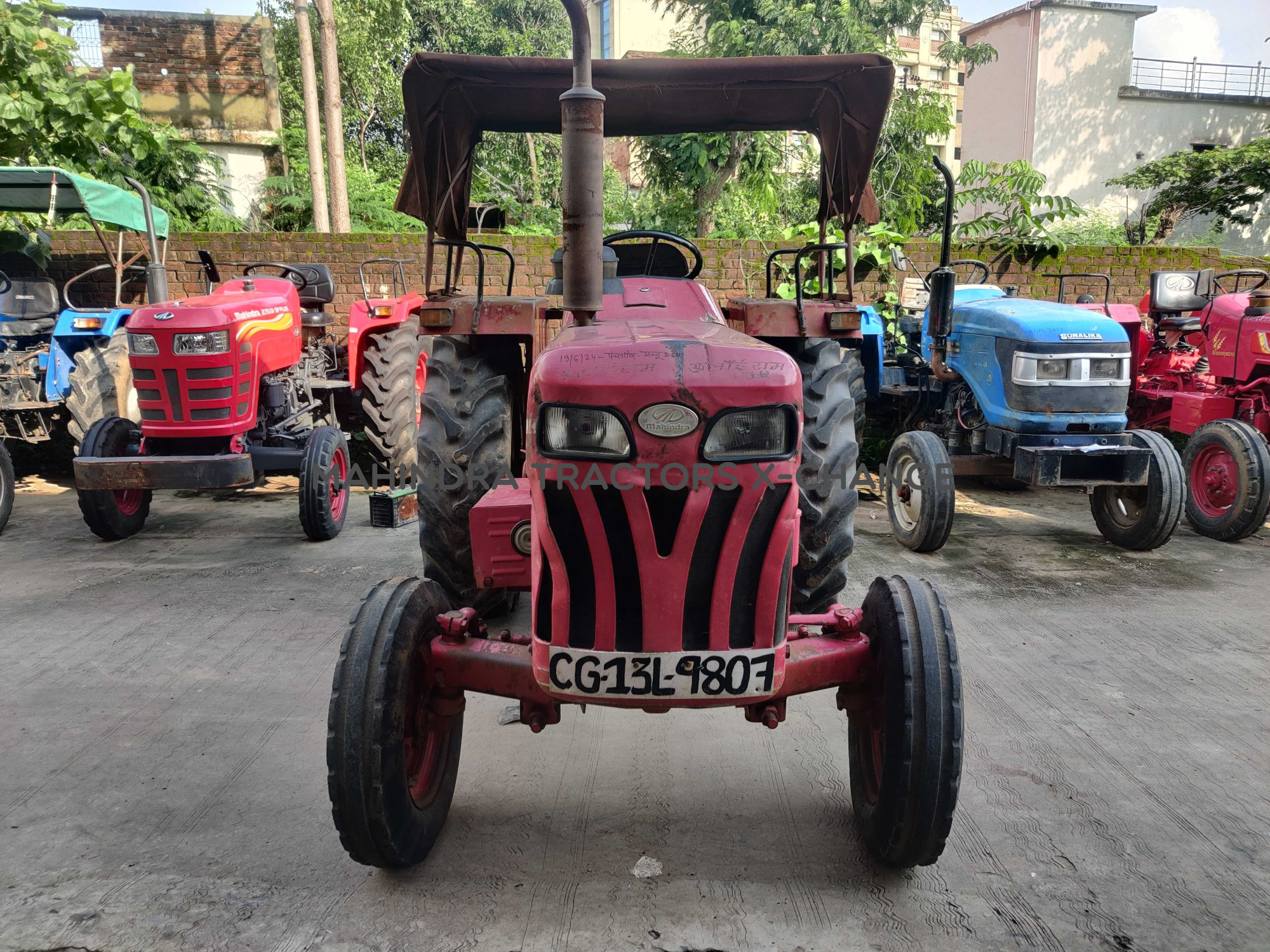 2013 Mahindra 575 DI-3