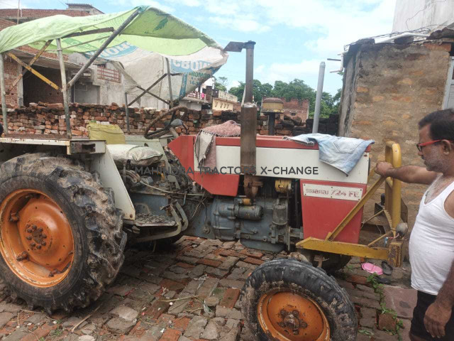 2000 Swaraj 724 XM-3