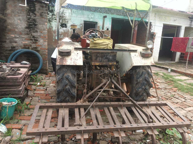 2000 Swaraj 724 XM-4