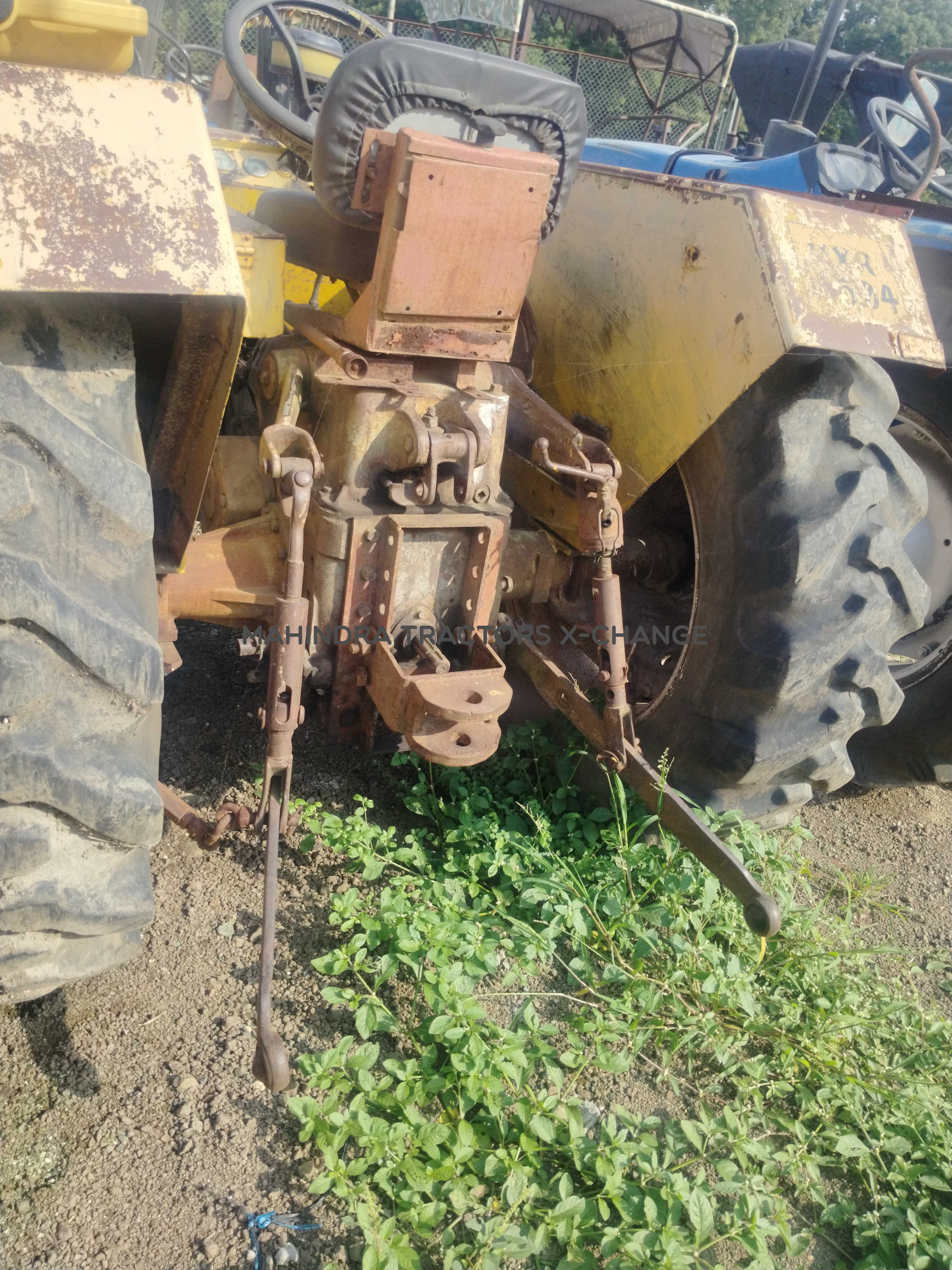 1989 Mahindra 475 DI-4