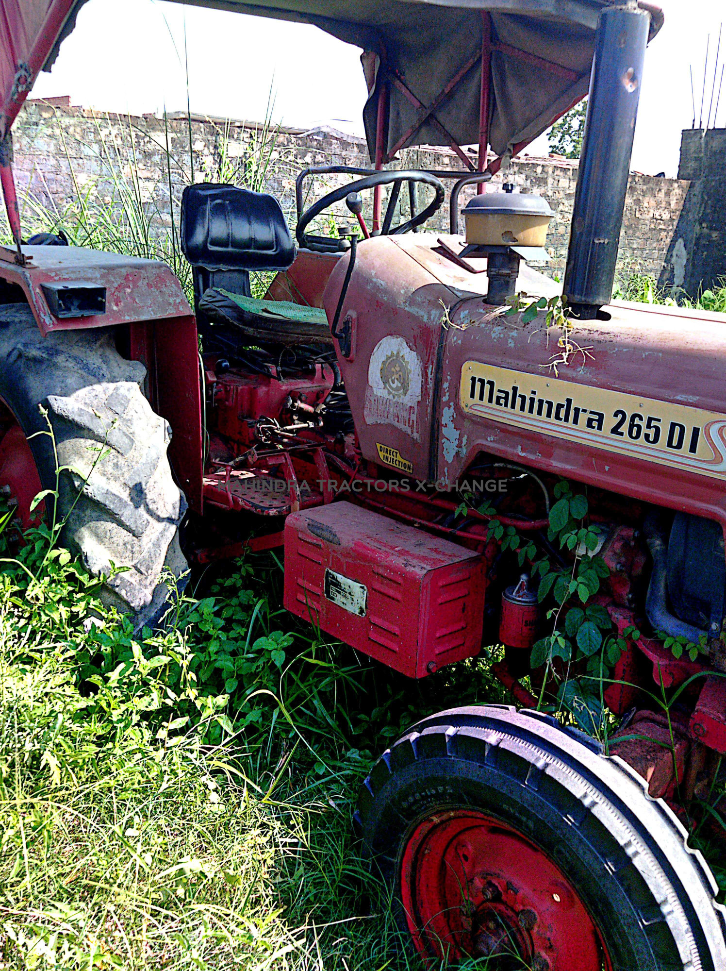 2002 Mahindra 265 DI-2