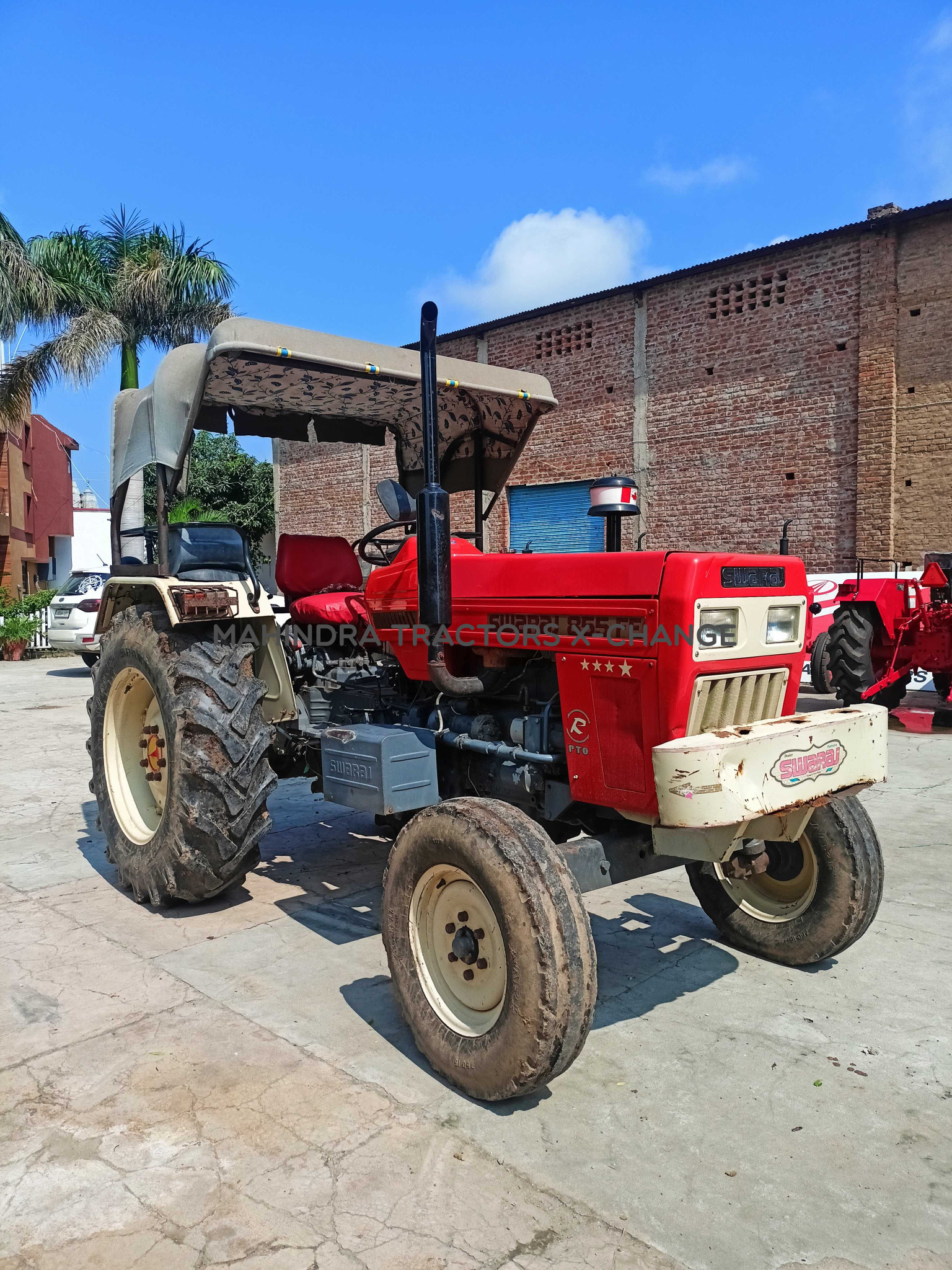 2013 Swaraj 855 FE-2