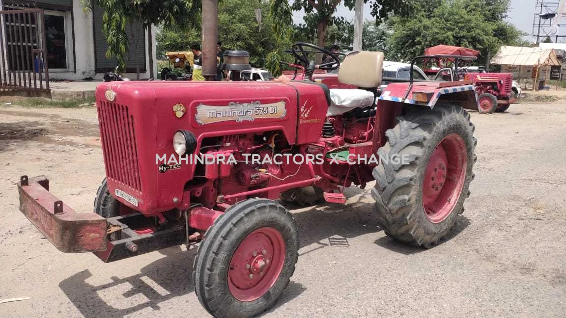 2014 Mahindra 575 DI-1