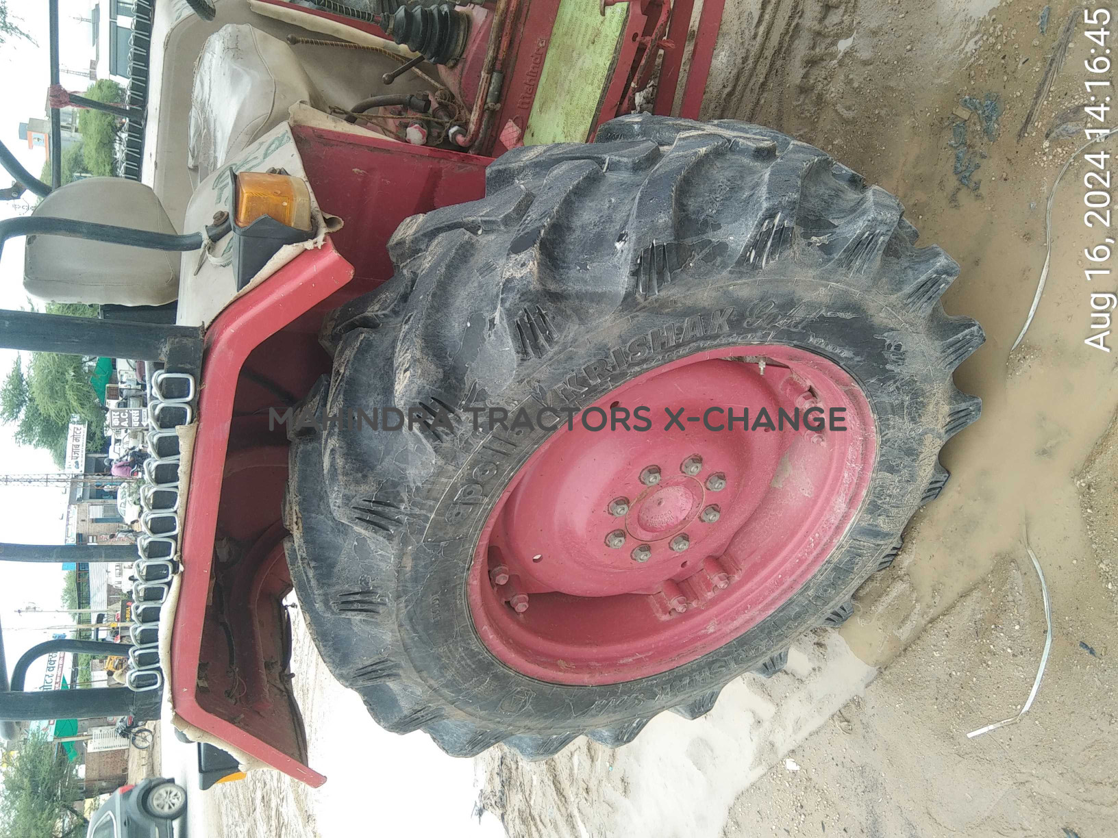 2011 Mahindra 475 DI-4