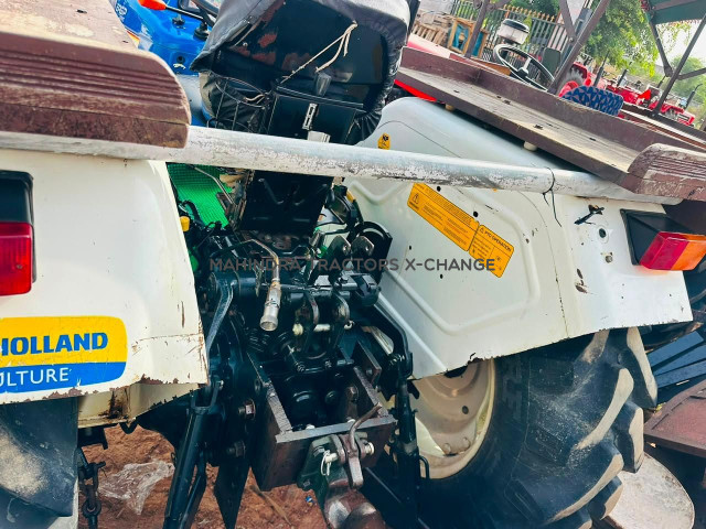 2021 New holland NH 3037-4