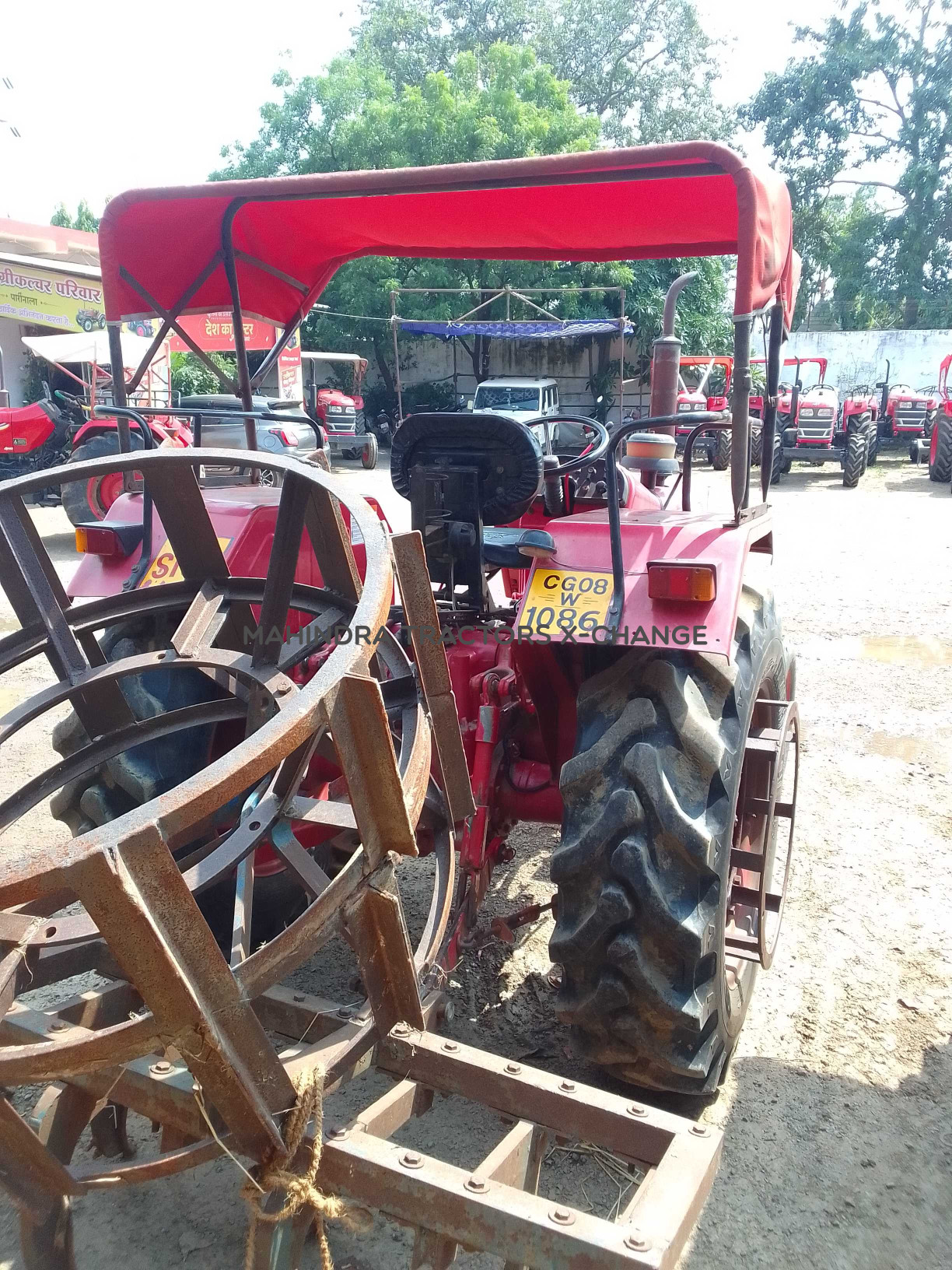 2014 Mahindra 275 DI-4