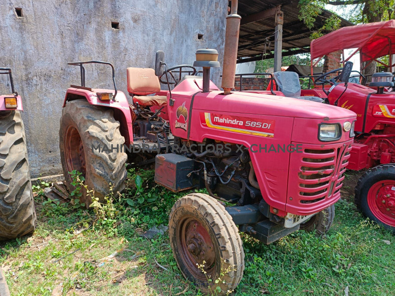 2018 Mahindra 585 DI NST-2