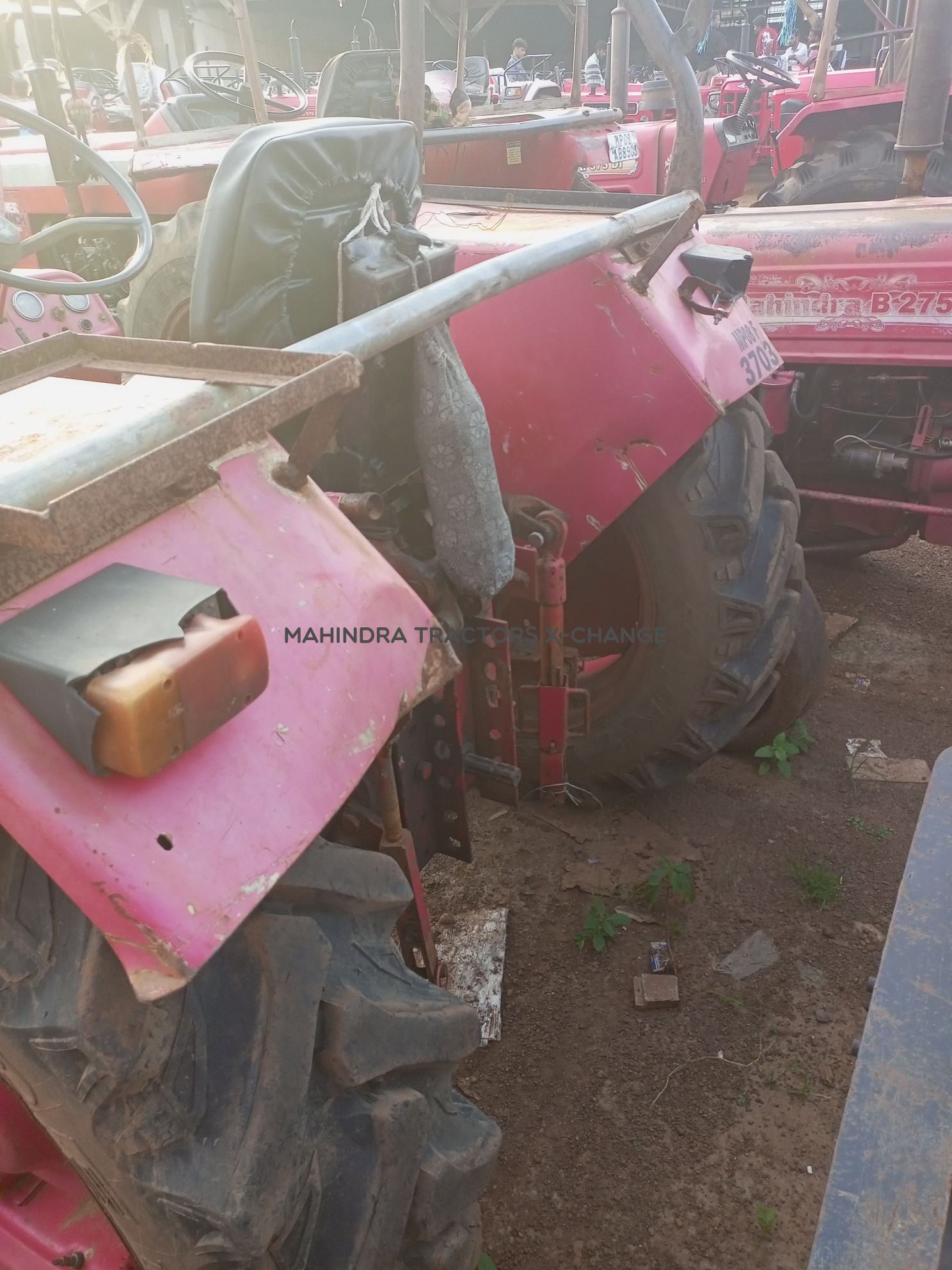 1997 Mahindra 275 DI BP-3