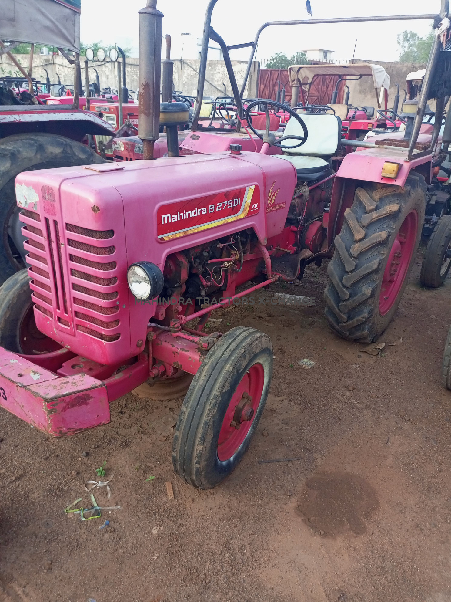 1997 Mahindra 275 DI BP-4