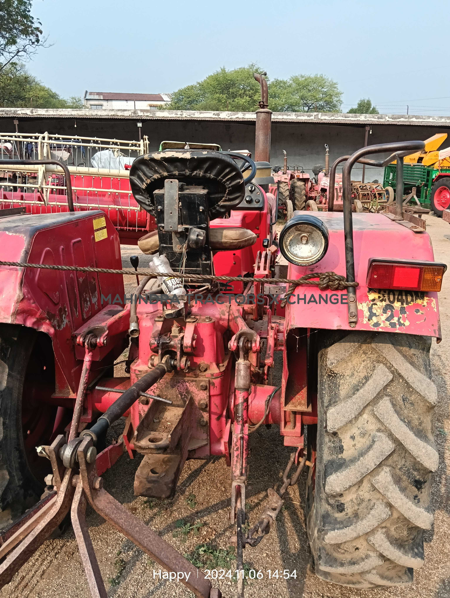 2011 Mahindra 275 DI-3