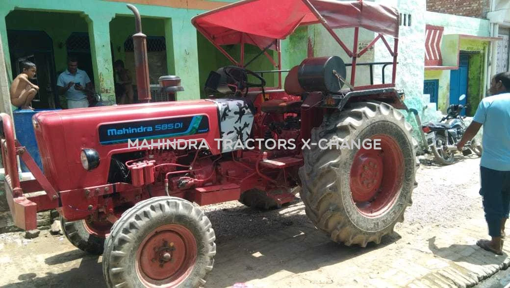 2019 Mahindra 585 DI XP Plus-1