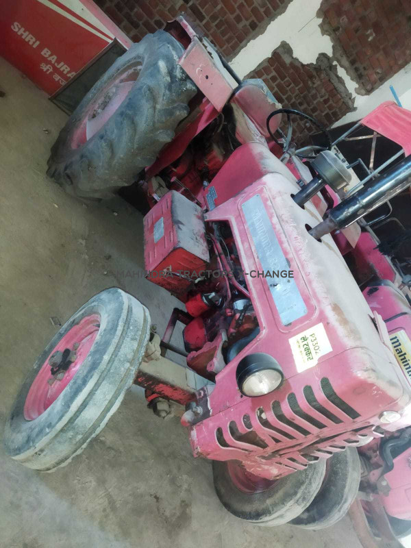 1993 Mahindra 275 DI-4