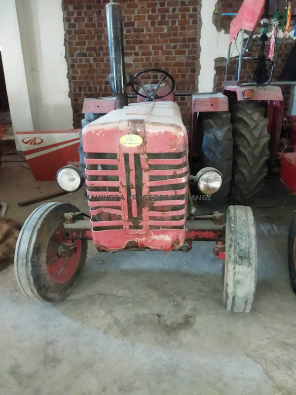 1993 Mahindra 275 DI-2