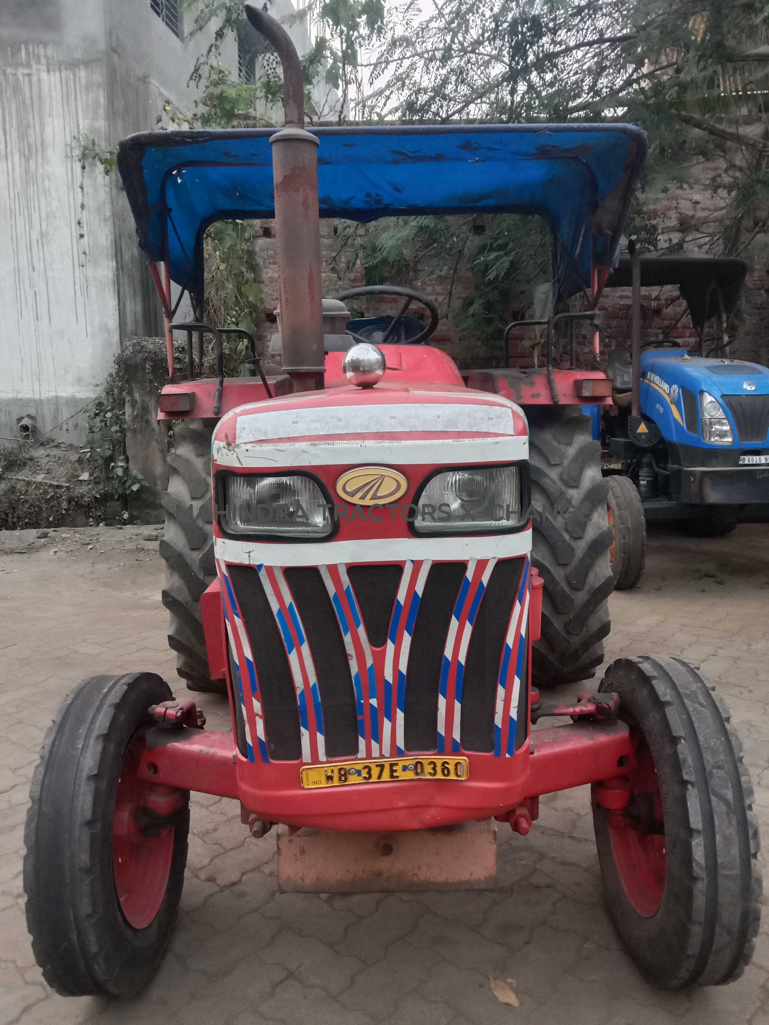 2020 Mahindra 275 DI-1