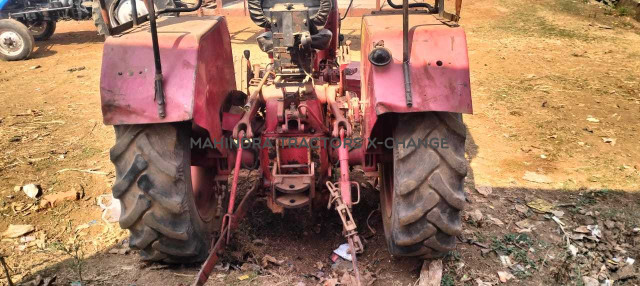 2011 Mahindra 475 DI-4