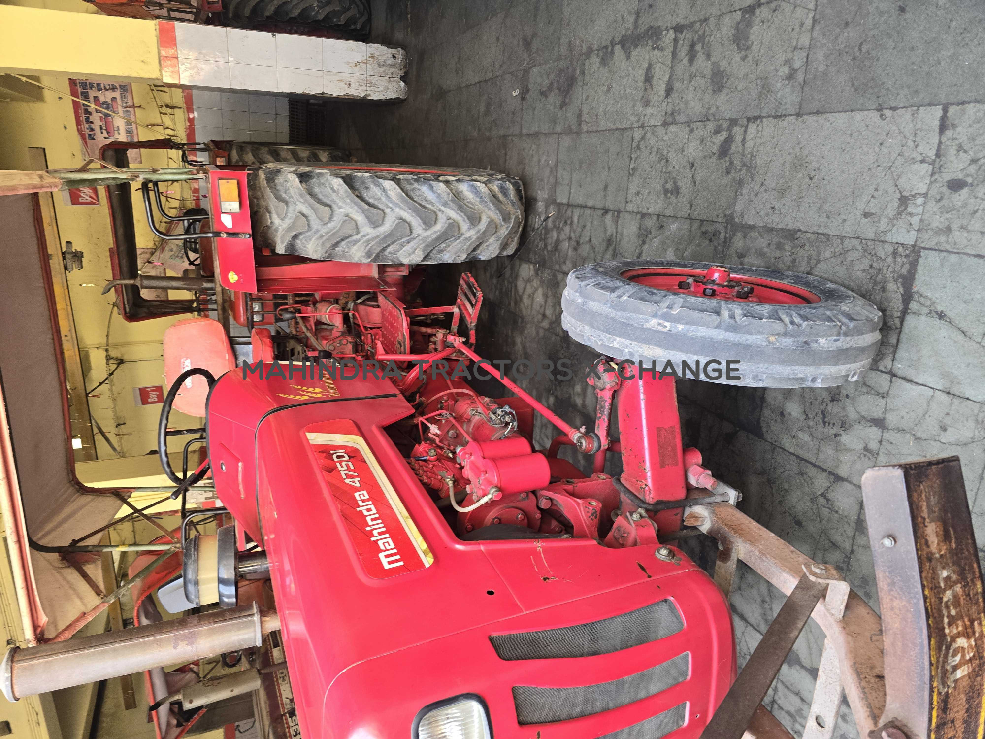 2015 Mahindra 475 DI-1