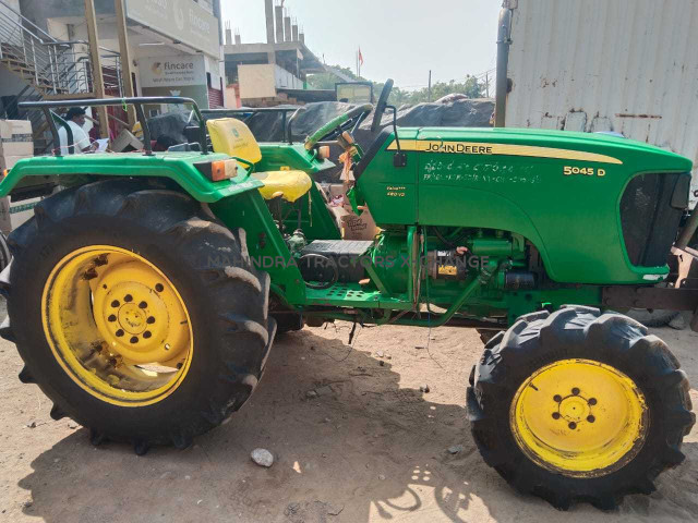 2016 John deere 5045 D 4WD-1