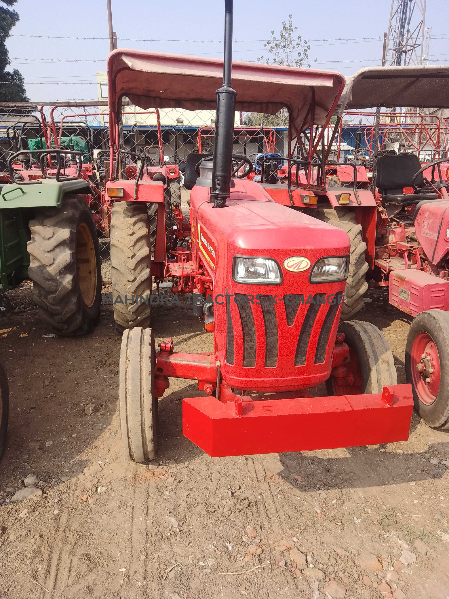 2020 Mahindra 275 DI-1