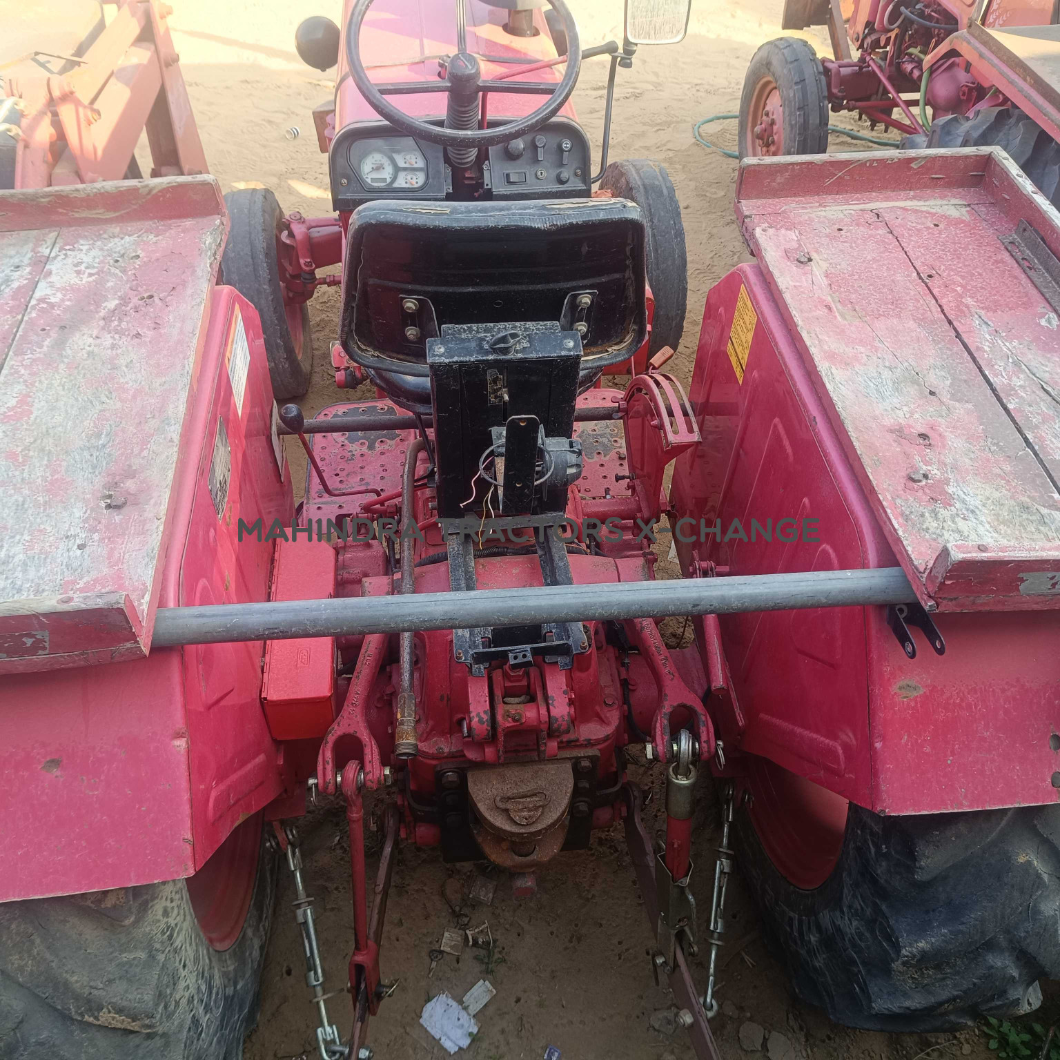 2020 Mahindra 275 DI TU-4