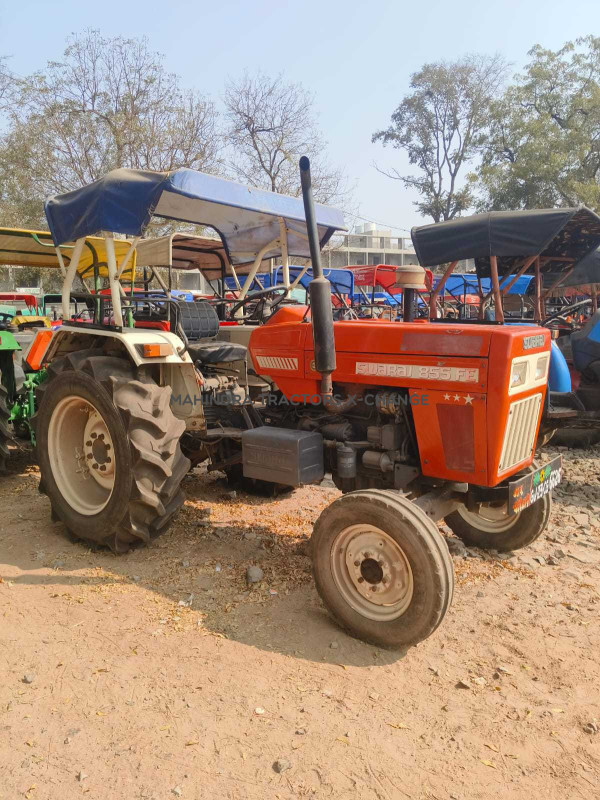 2017 Swaraj 855 FE-2