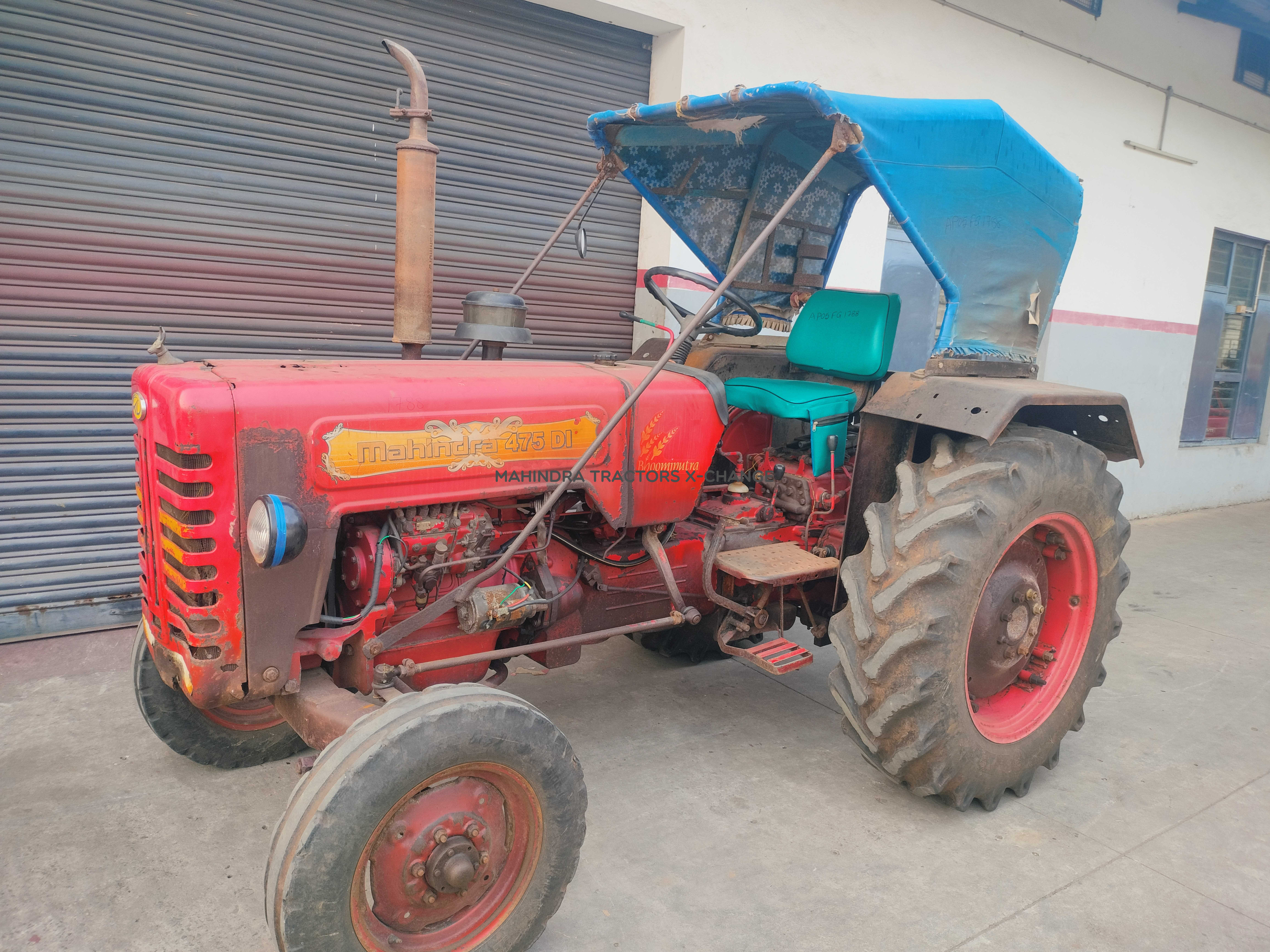 2015 Mahindra 475 DI-2