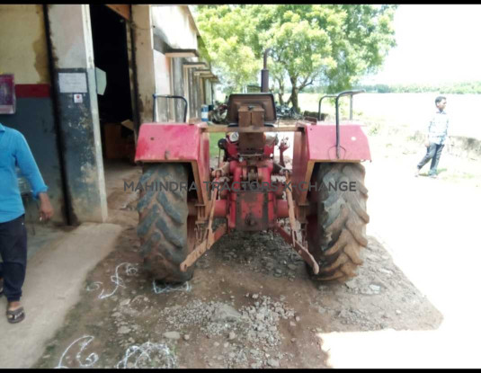 2011 Mahindra 475 DI-3