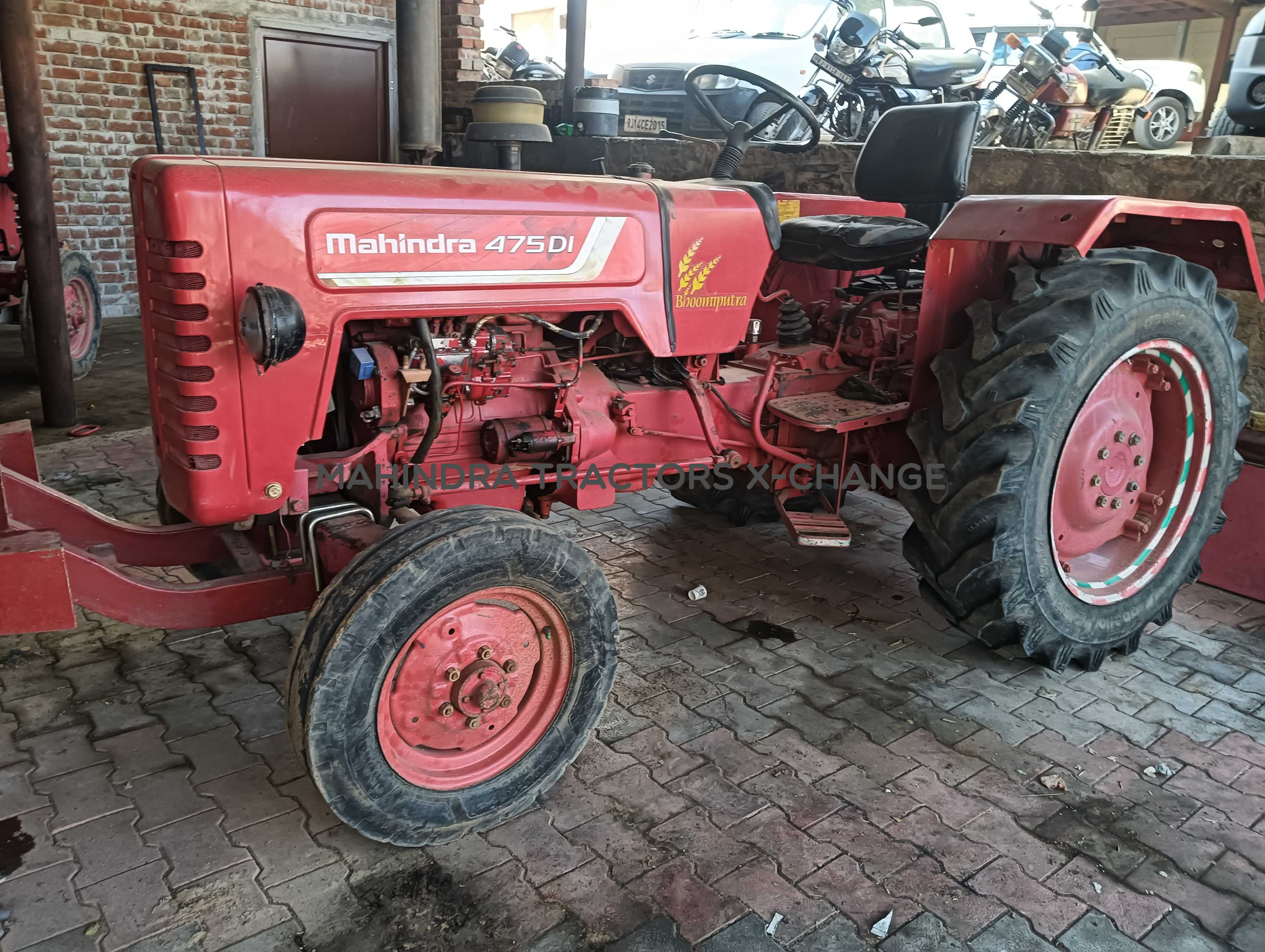 2017 Mahindra 475 DI-1