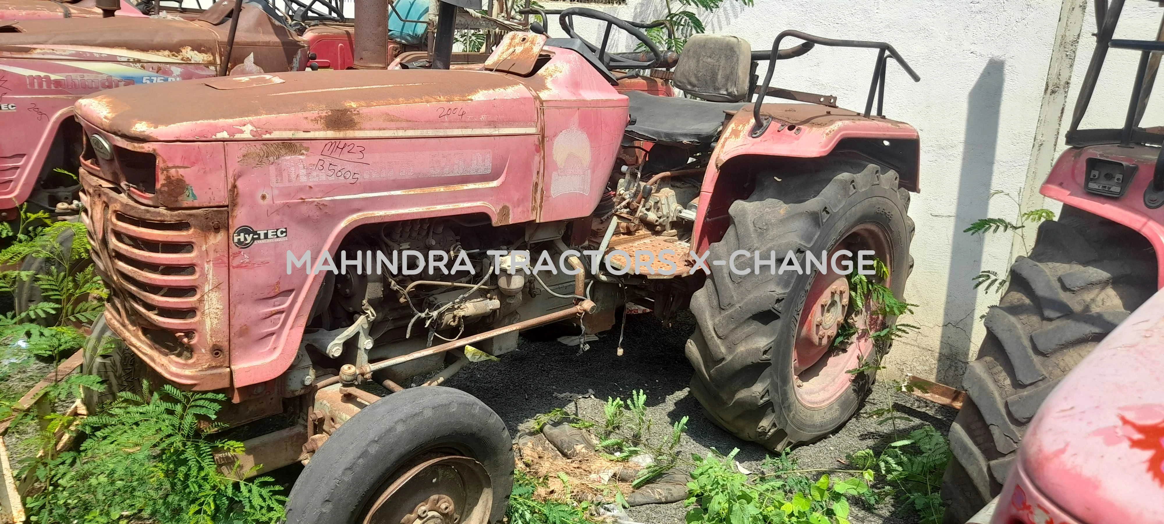 2004 Mahindra 475 DI-1