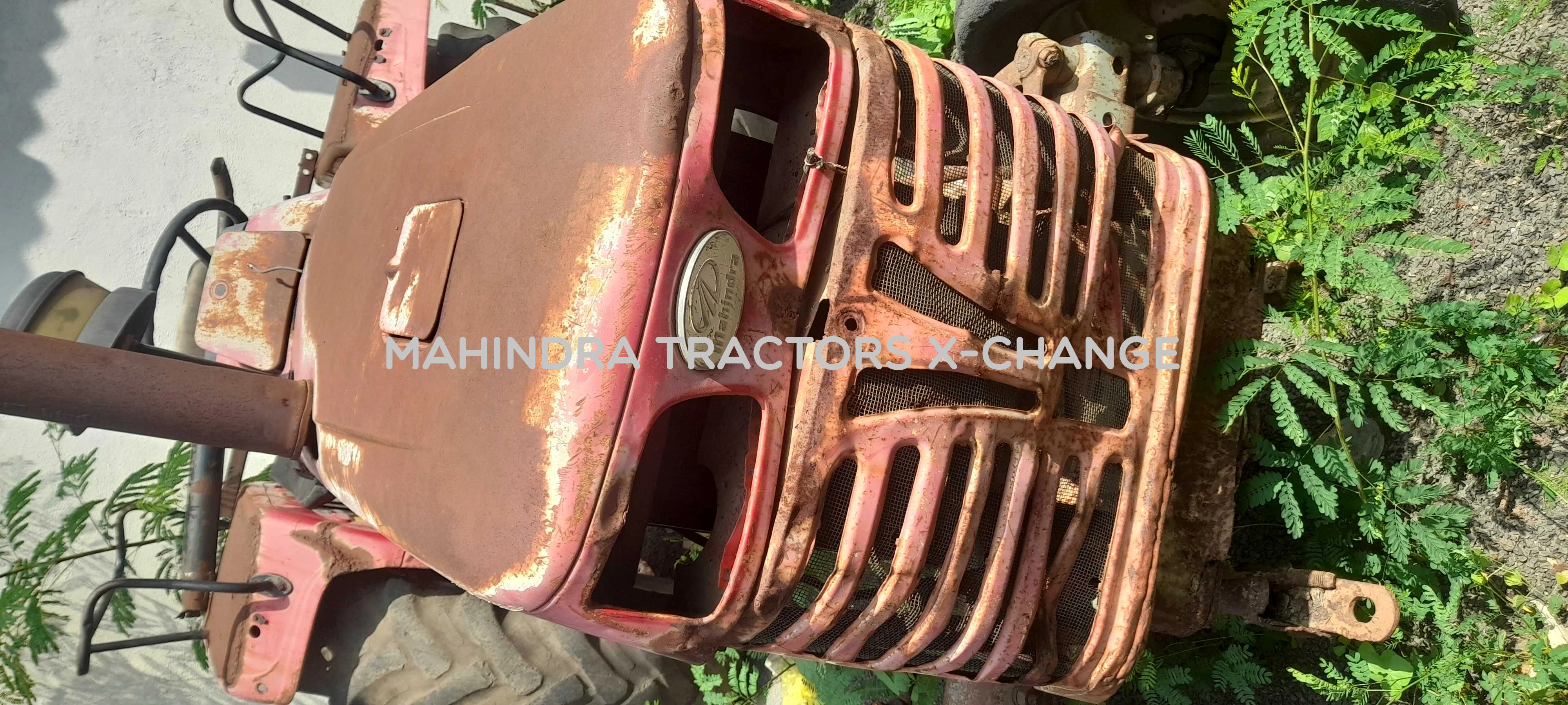 2004 Mahindra 475 DI-2