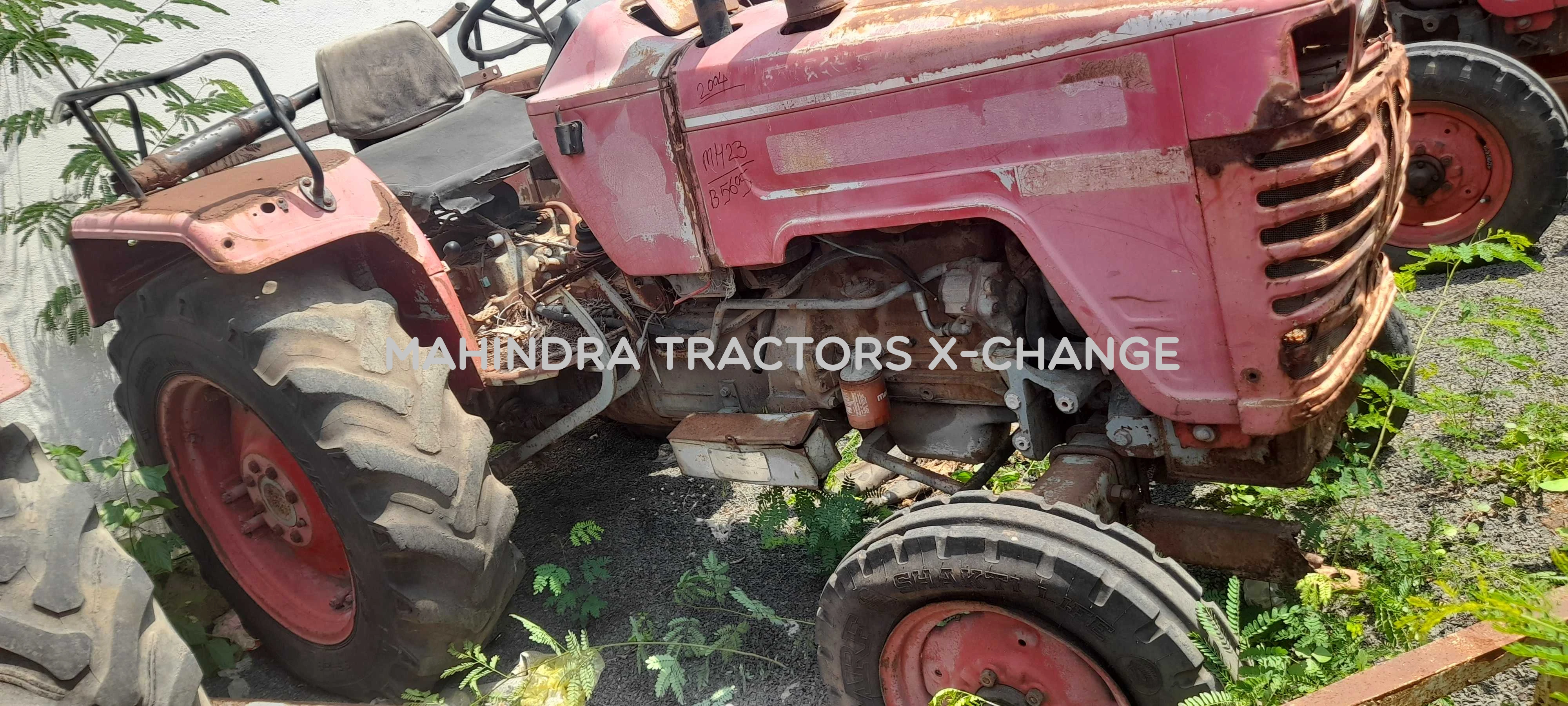 2004 Mahindra 475 DI-3