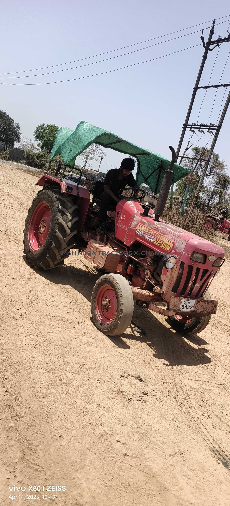 2011 Mahindra 575 DI-3