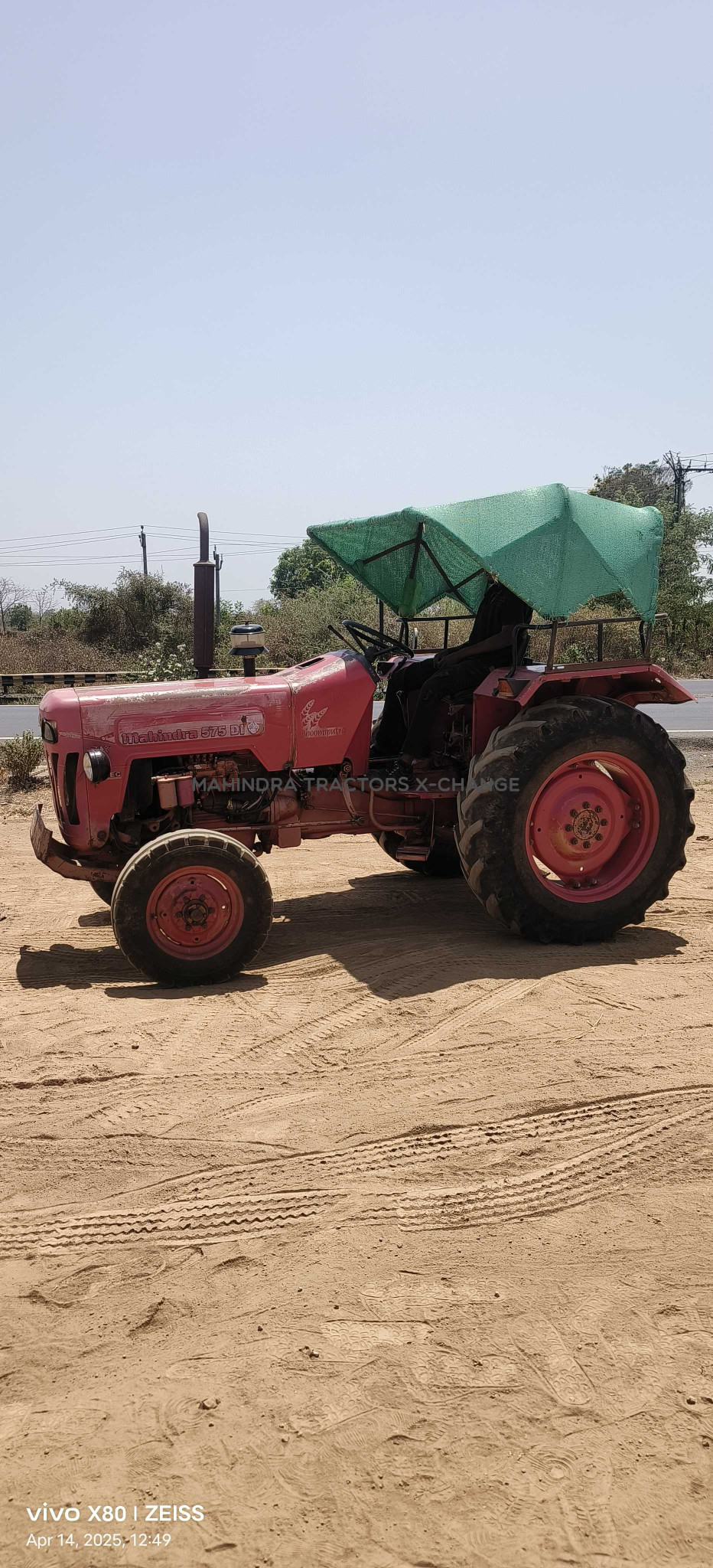 2011 Mahindra 575 DI-2