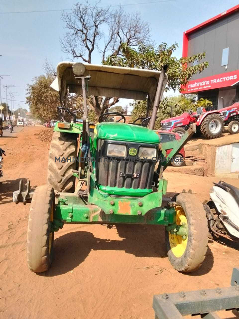 2013 John deere 5055 E-1