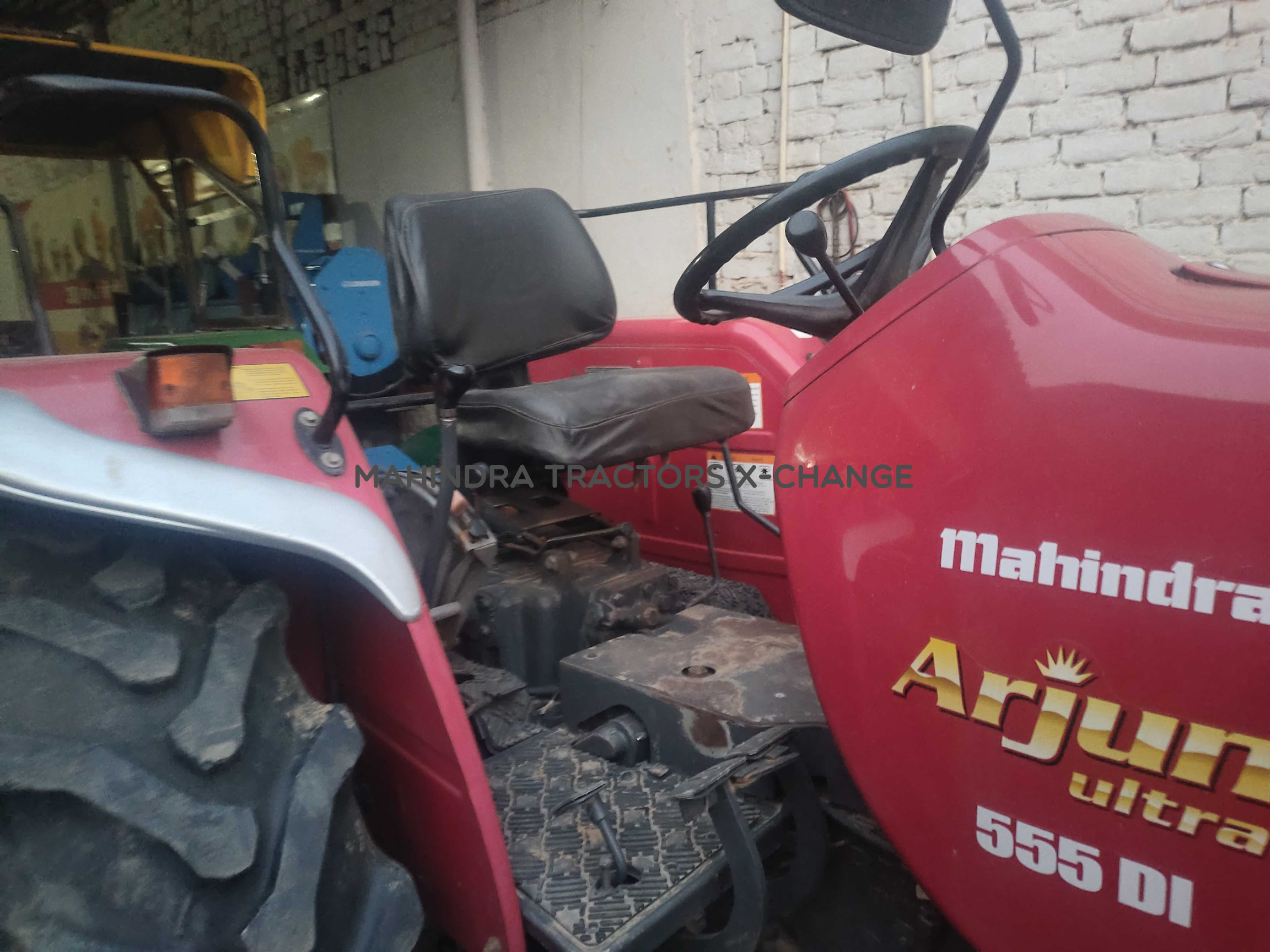 2016 Mahindra Arjun 555 DI-4