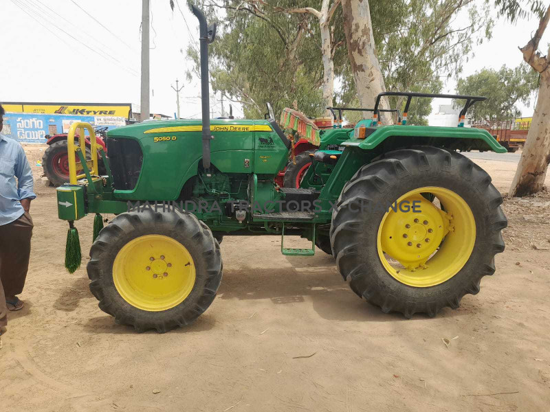 2023 John deere 5050 D - 4WD-4