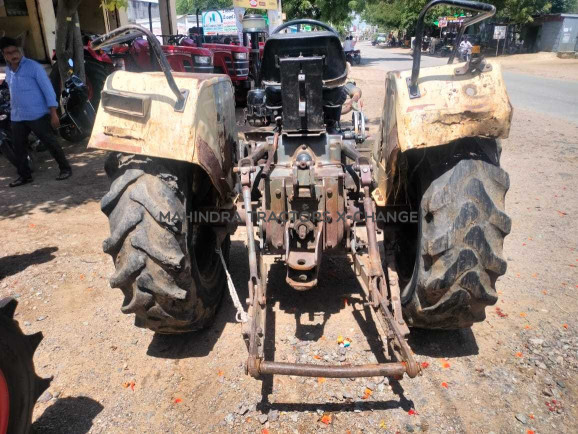 2011 Swaraj 735 FE-3