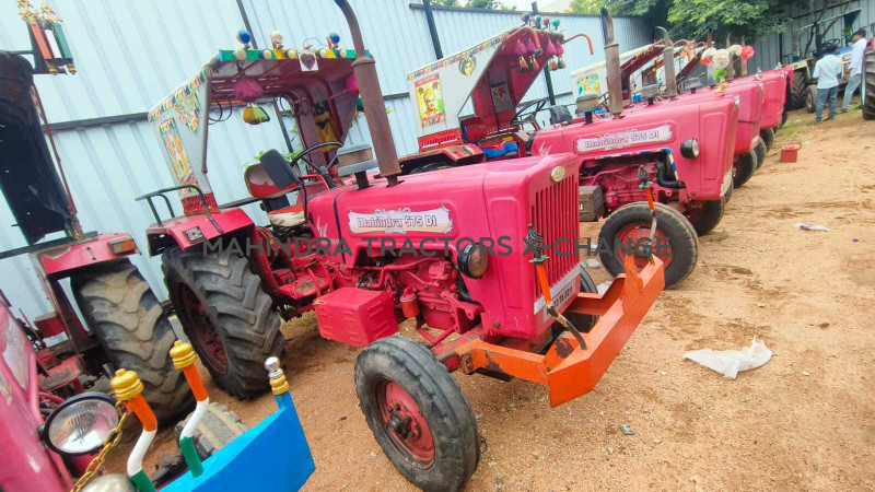 2013 Mahindra 575 DI-4