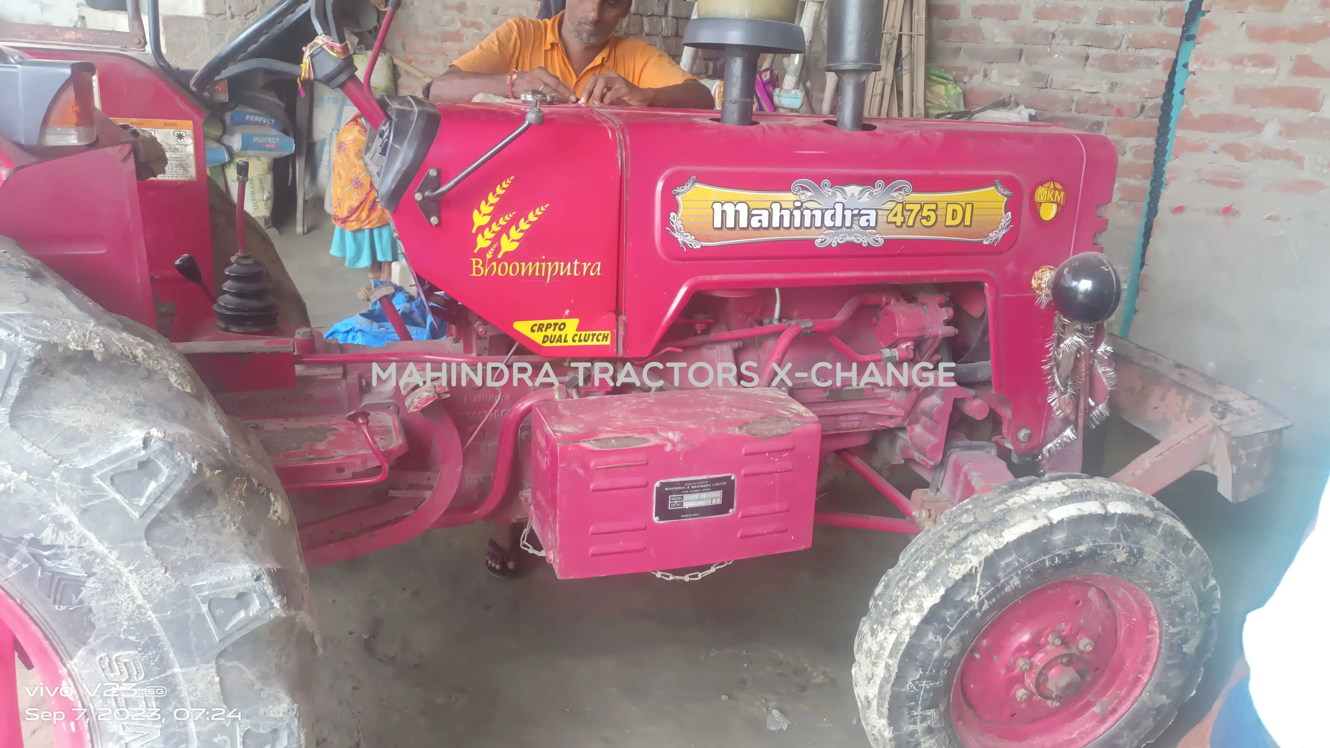 2012 Mahindra 475 DI-1