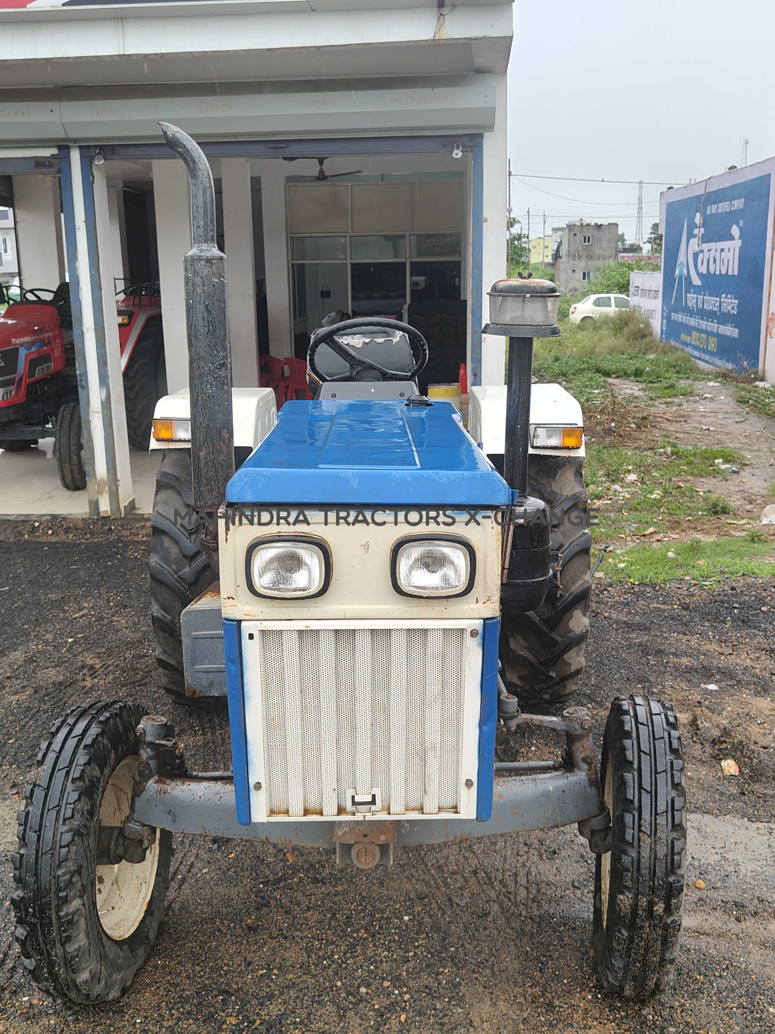 2011 Swaraj 735 FE-2