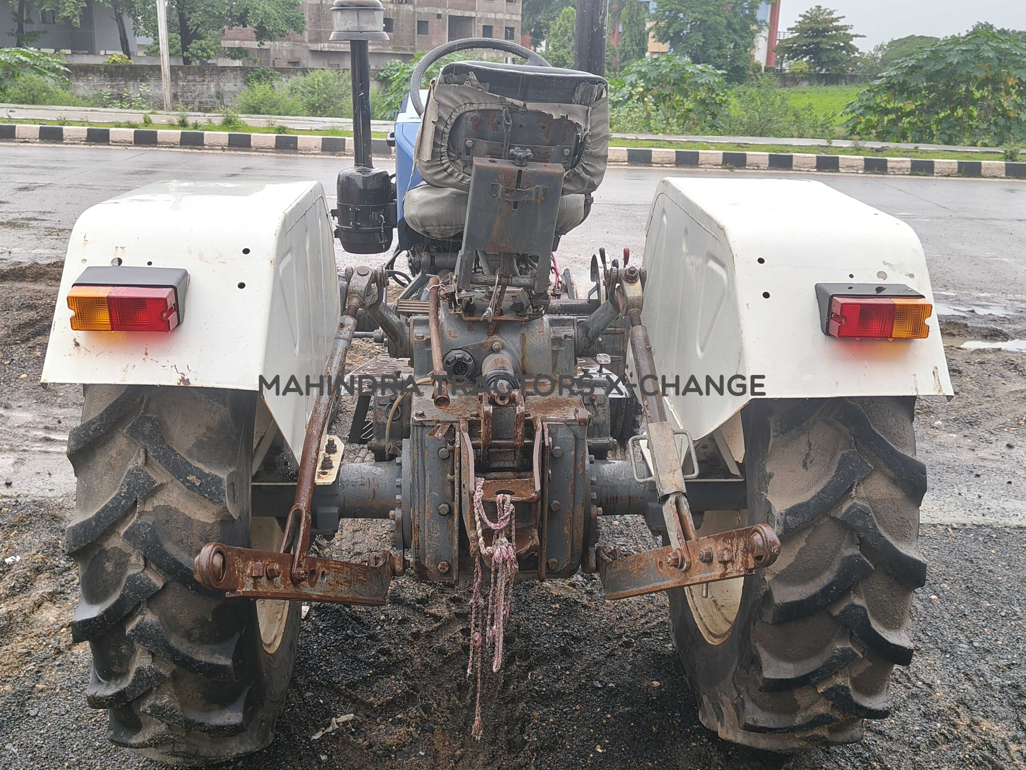 2011 Swaraj 735 FE-4