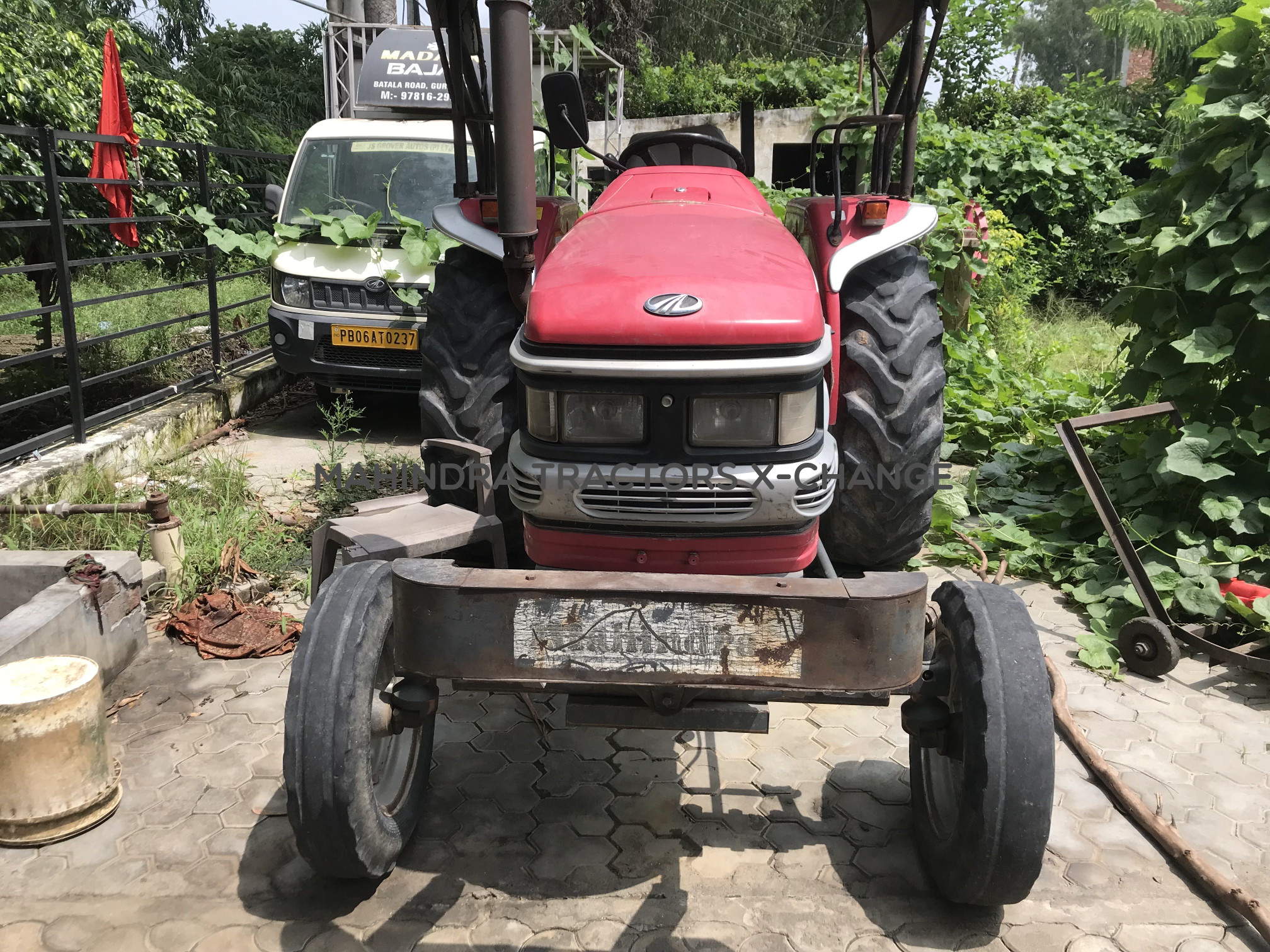 2011 Mahindra Arjun 555 DI-1