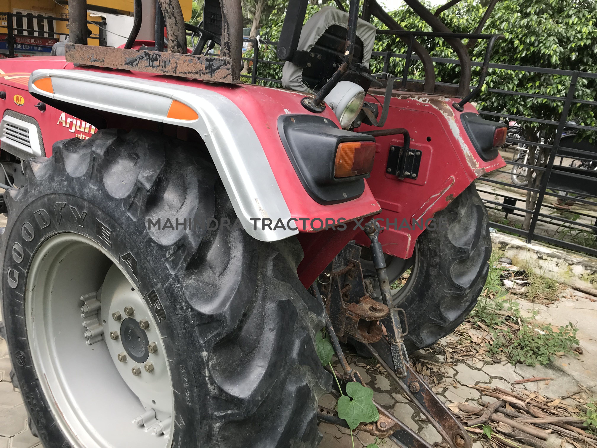 2011 Mahindra Arjun 555 DI-4