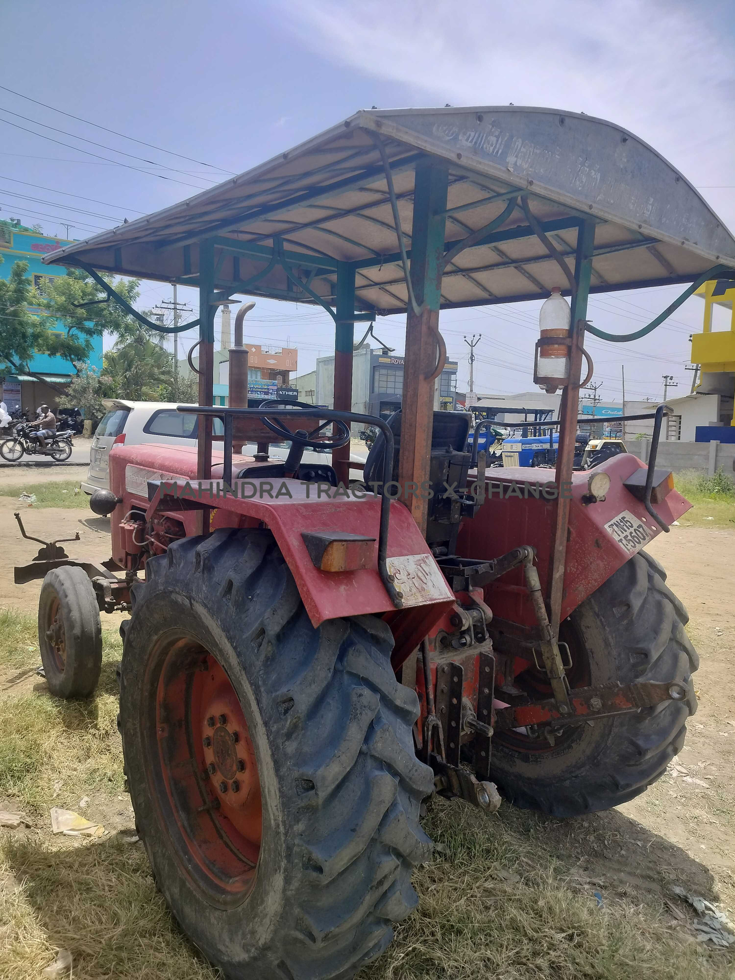2017 Mahindra 575 DI-1