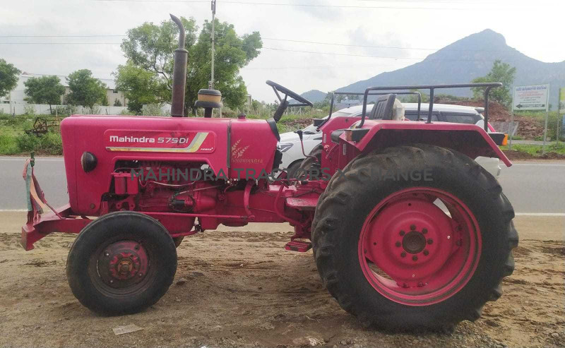 2019 Mahindra 575 DI-3