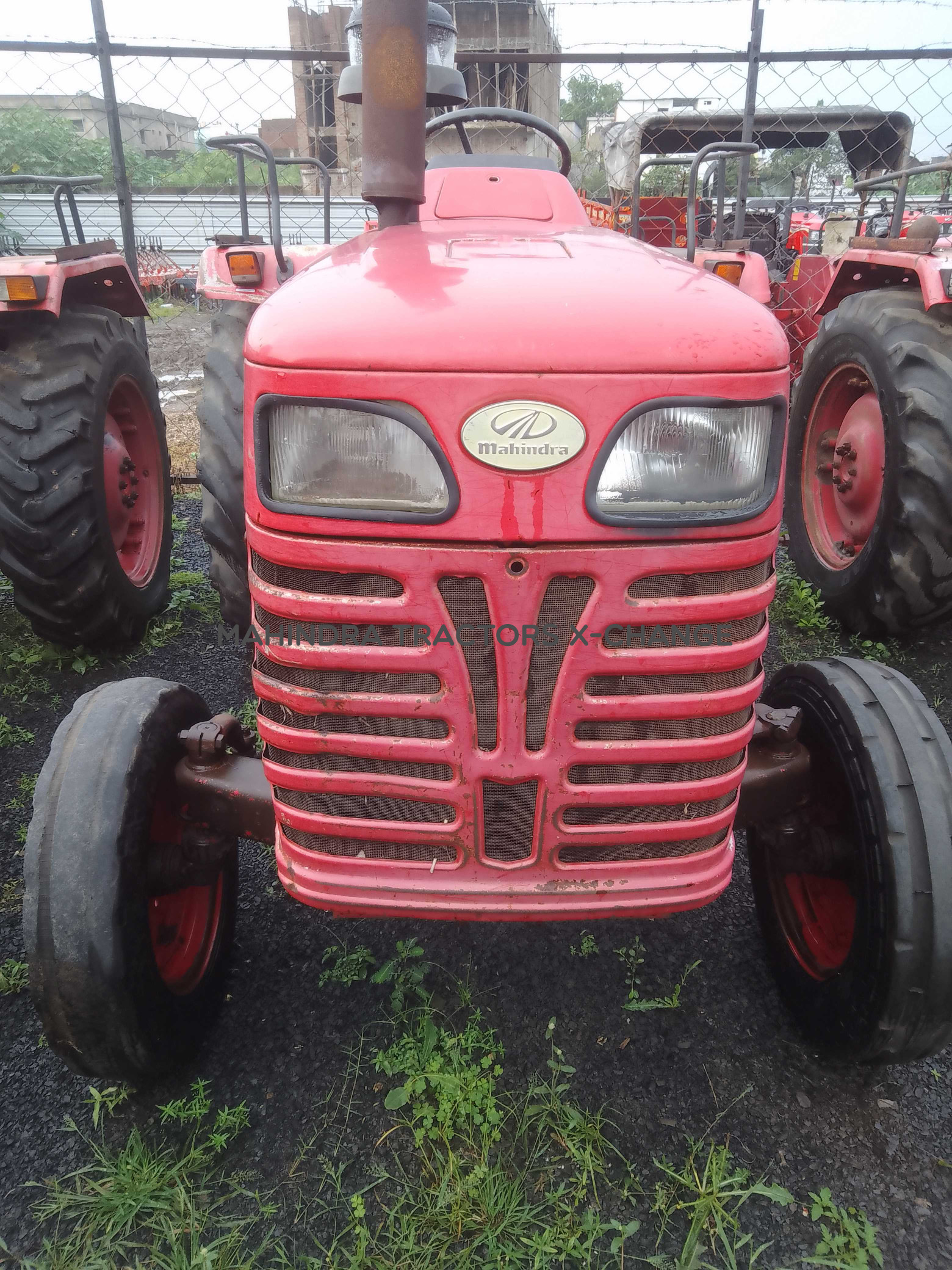 2011 Mahindra 475 DI-1