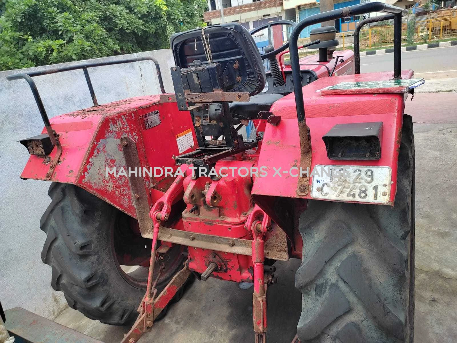 2017 Mahindra 275 DI TU-1
