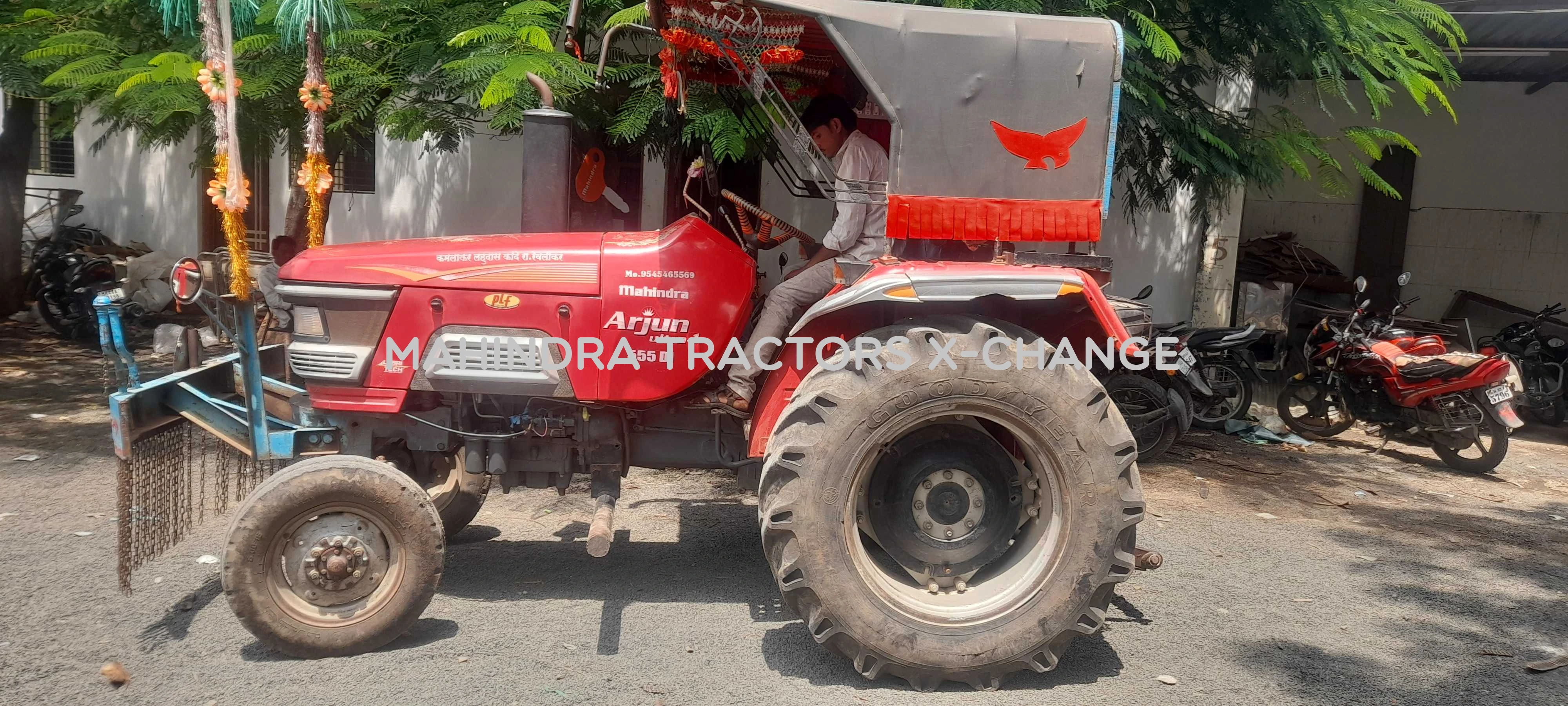 2011 Mahindra Arjun 555 DI-2
