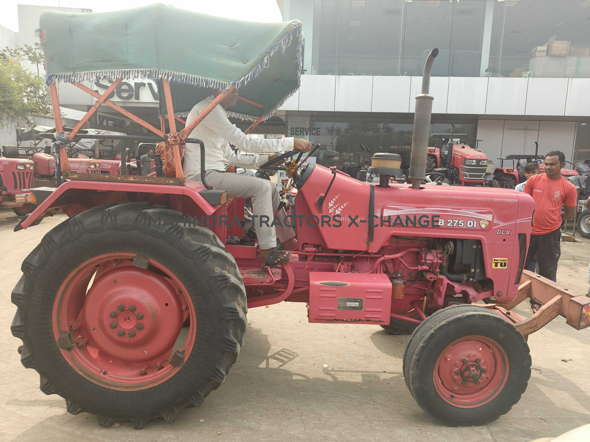 2015 Mahindra 275 DI-2